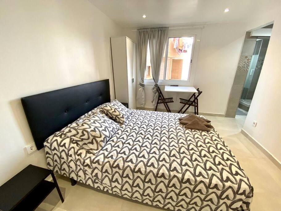 Apartamentos Con Bano Privado Frente Al Metro L5 Barcelona-Hospitalet Оспиталет-де-Льобрегат Экстерьер фото